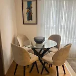 Urbannest Aerodrom Modern 1br With Workspace And Free Parking Apartment *