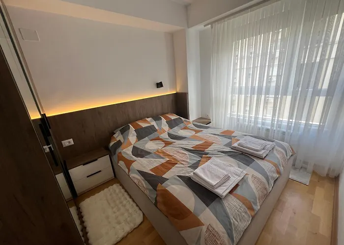Appartement Urbannest Aerodrom Modern 1br With Workspace And Free Parking *