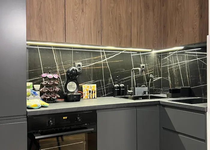 Appartement Urbannest Aerodrom Modern 1br With Workspace And Free Parking Skopje